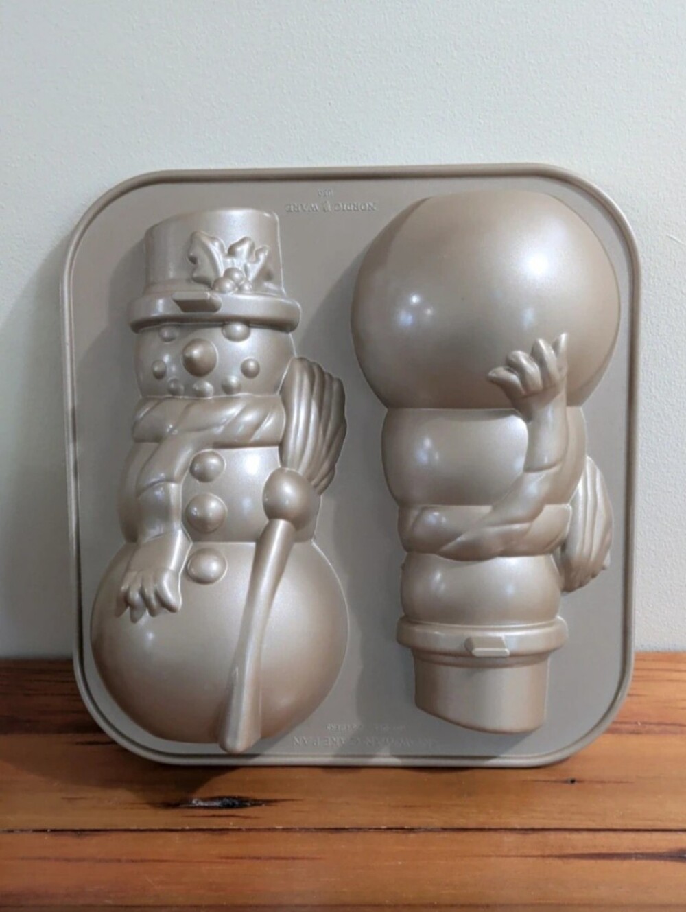 Nordic Ware Snowman Cake Pan